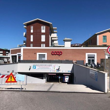 Kasia Porta Sul Mare Di Livorno Free Parking Экстерьер фото