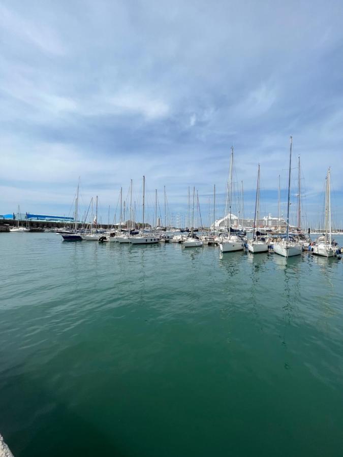 Kasia Porta Sul Mare Di Livorno Free Parking Экстерьер фото